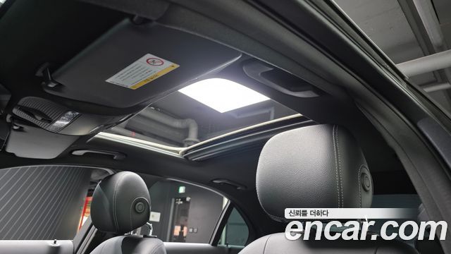 Mercedes-Benz C-Class 2020 — photo 16