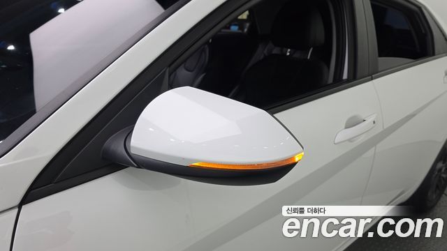 Hyundai AVANTE 2023 — photo 29