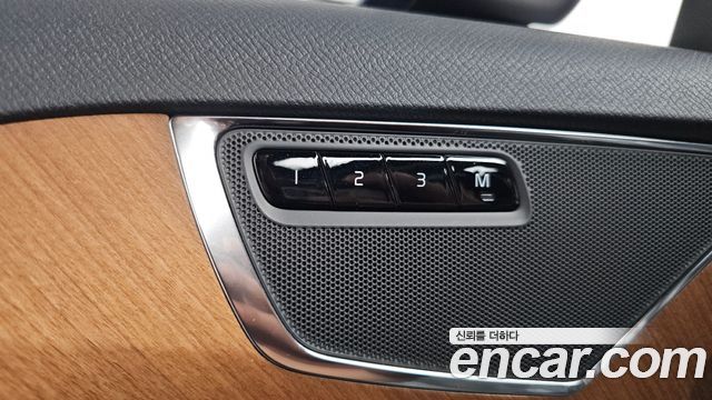 Volvo XC90 2022 — photo 37
