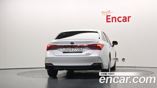 Toyota Avalon 2019 — photo 4