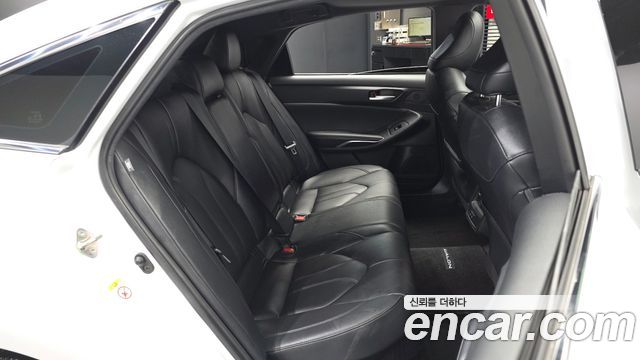 Toyota Avalon 2019 — photo 18