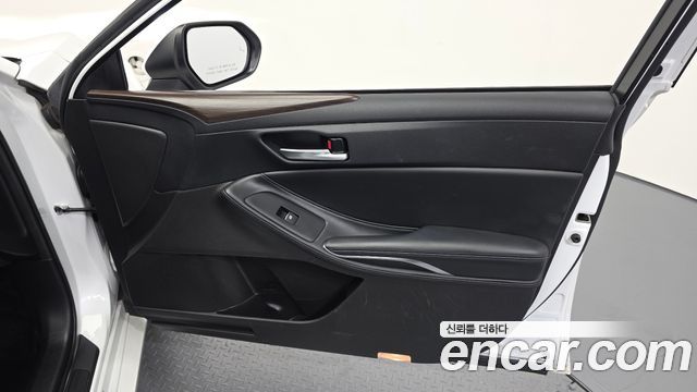Toyota Avalon 2019 — photo 14