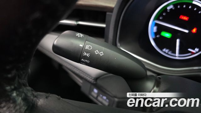 Toyota Avalon 2019 — photo 27