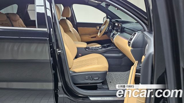 Kia Sorento 2023 — photo 17