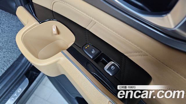 Kia Sorento 2023 — photo 25