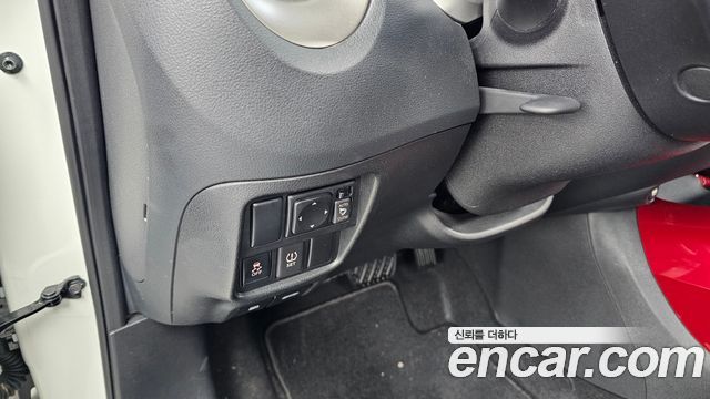 Nissan Juke 2015 — photo 16