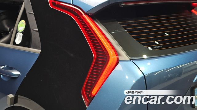 Kia Niro 2024 — photo 9