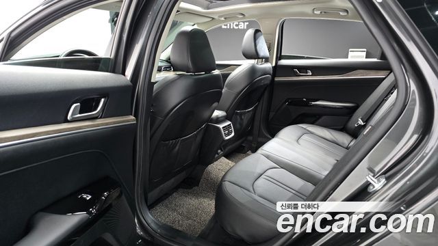 Kia K5 2020 — photo 11
