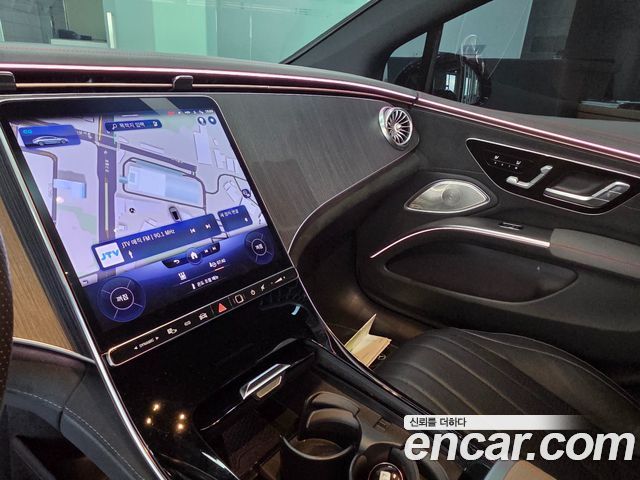 Mercedes-Benz EQS 2022 — photo 16