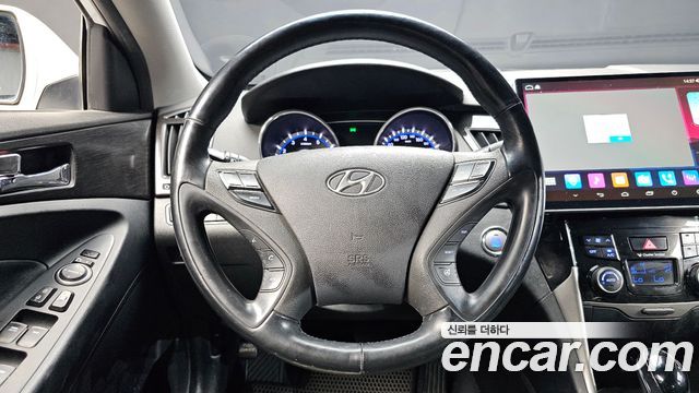 Hyundai Sonata 2014 — photo 13