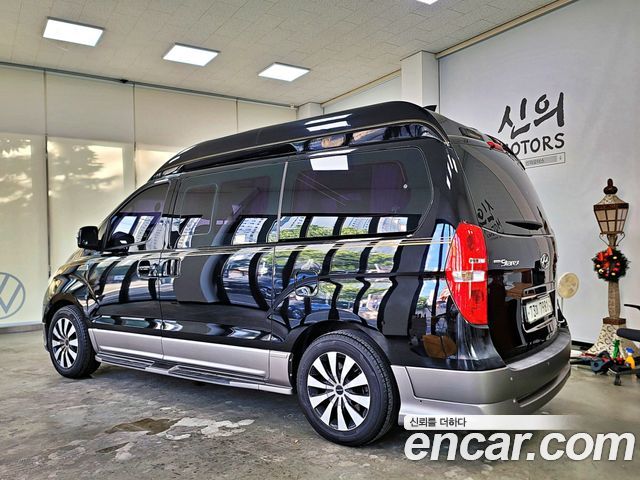 Hyundai Starex 2014 — photo 2