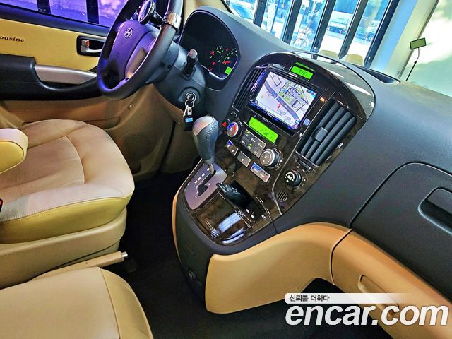 Hyundai Starex 2014 — photo 11