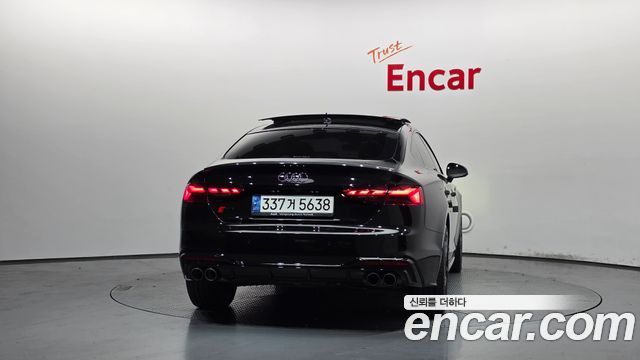 Audi A5 2021 — photo 4