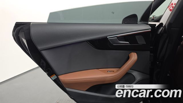 Audi A5 2021 — photo 15
