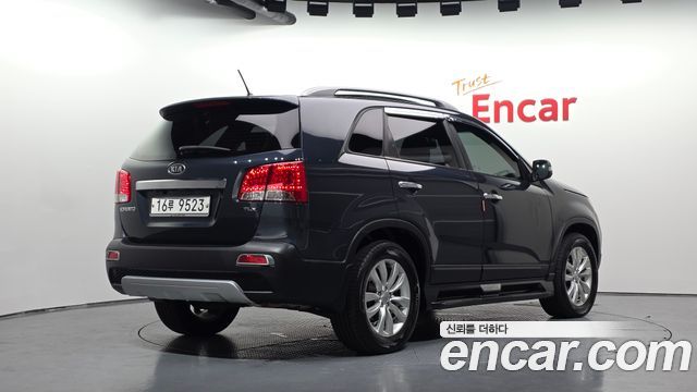 Kia Sorento 2011 — photo 2