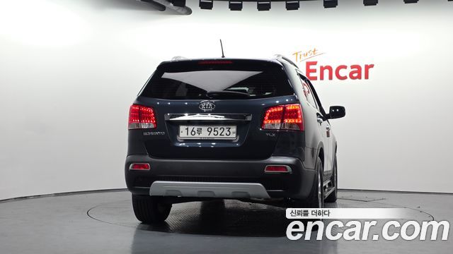 Kia Sorento 2011 — photo 4