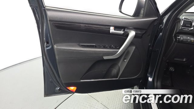 Kia Sorento 2011 — photo 14