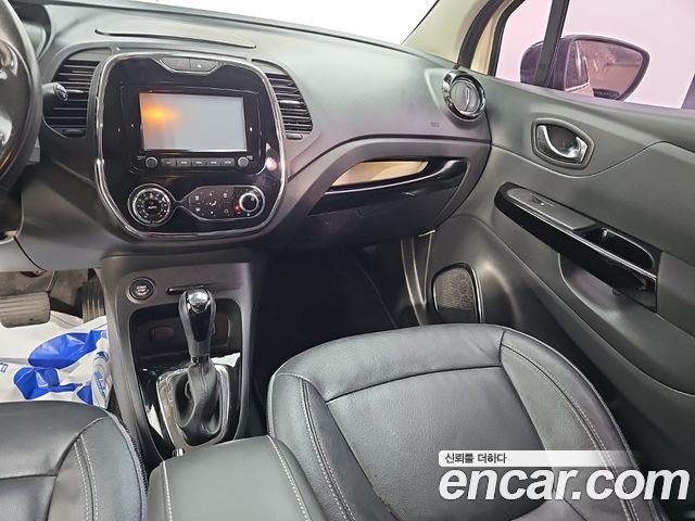 Renault Korea QM3 2015 — photo 10