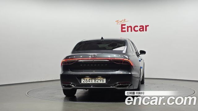 Hyundai Grandeur 2022 — photo 4