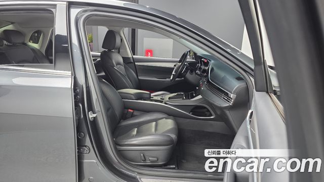 Hyundai Grandeur 2022 — photo 11