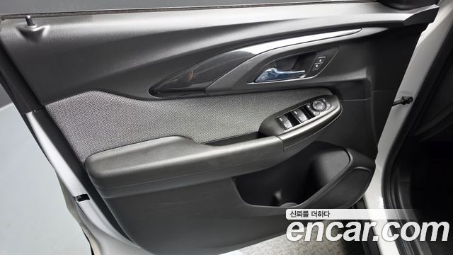 Chevrolet Korea Trailblazer 2021 — photo 14