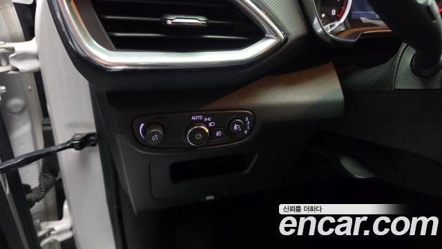 Chevrolet Korea Trailblazer 2021 — photo 30