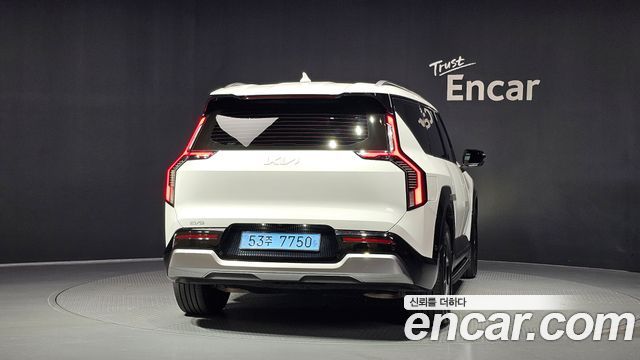 Kia EV9 2024 — photo 4
