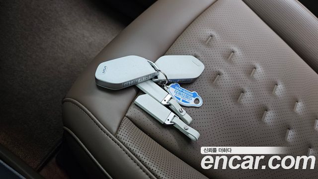 Kia EV9 2024 — photo 16