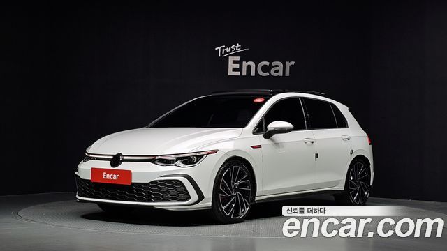 Volkswagen Golf 2023 — photo 1