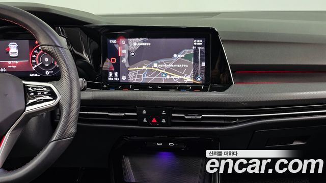 Volkswagen Golf 2023 — photo 20