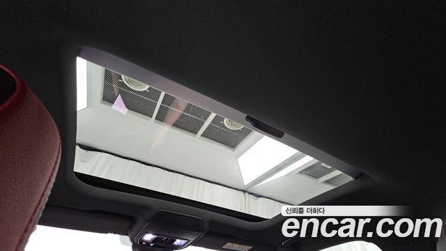 Volkswagen Golf 2023 — photo 23