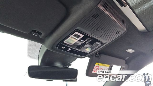 Volkswagen Golf 2023 — photo 34