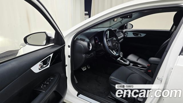Kia K3 2024 — photo 13