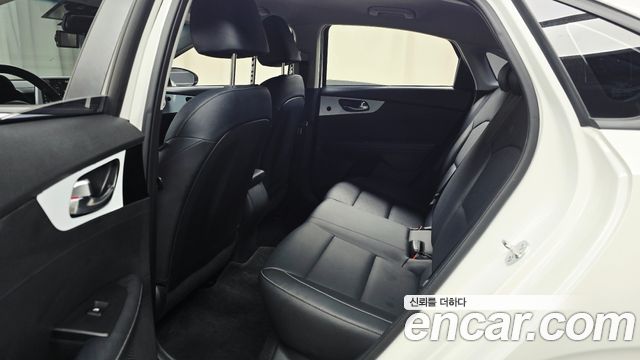 Kia K3 2024 — photo 18