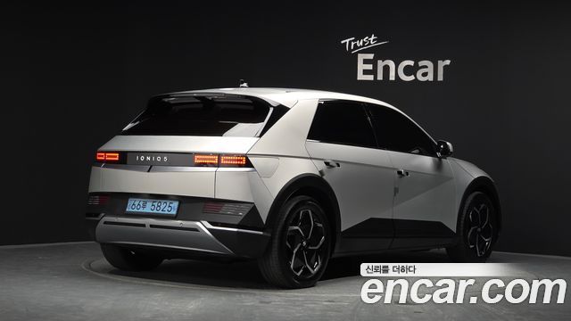 Hyundai Ioniq5 2022 — photo 2