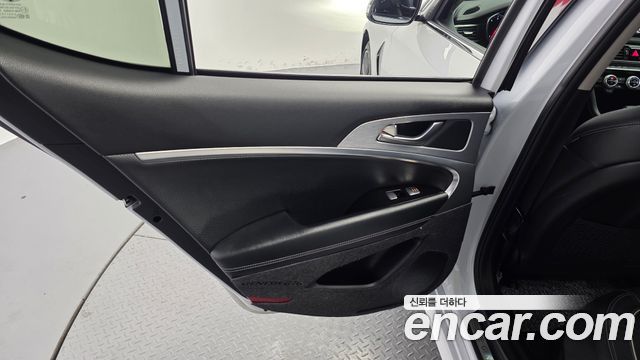 Genesis G70 2018 — photo 15