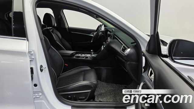 Genesis G70 2018 — photo 16