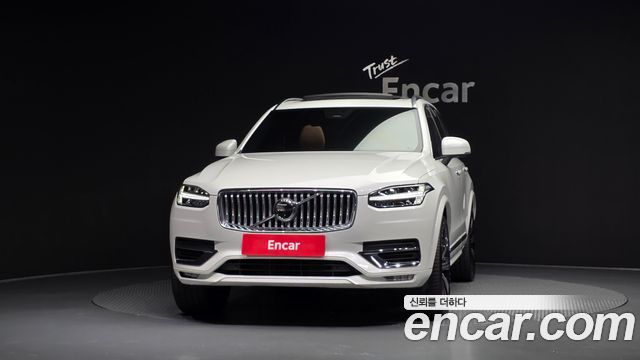 Volvo XC90 2023 — photo 3