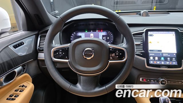 Volvo XC90 2023 — photo 19