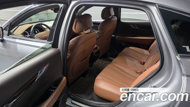 Genesis G80 2022 — photo 11