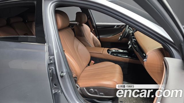 Genesis G80 2022 — photo 12