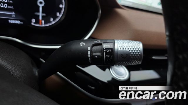 Genesis G80 2022 — photo 15
