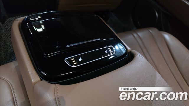 Genesis G80 2022 — photo 20