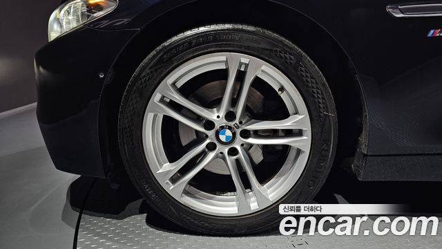 BMW 5-Series 2016 — photo 5
