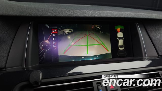 BMW 5-Series 2016 — photo 15