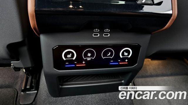 BMW 5-Series 2025 — photo 19