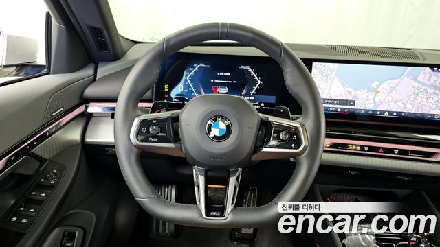 BMW 5-Series 2025 — photo 14
