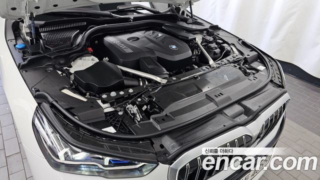 BMW 5-Series 2025 — photo 37