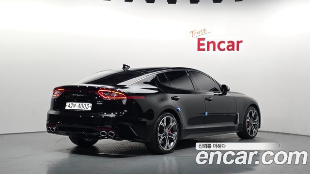 Kia Stinger 2018 — photo 2