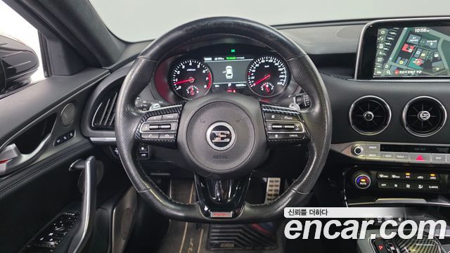 Kia Stinger 2018 — photo 13